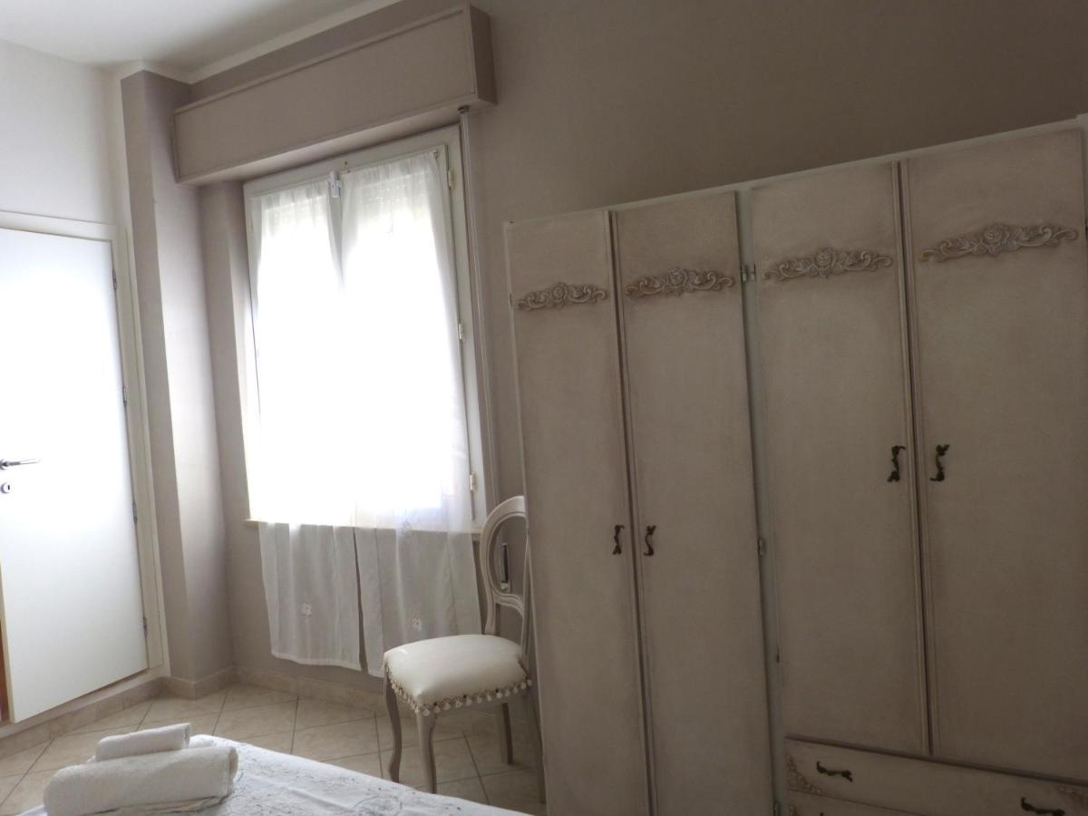 Hotel D'Annunzio Католика Екстериор снимка