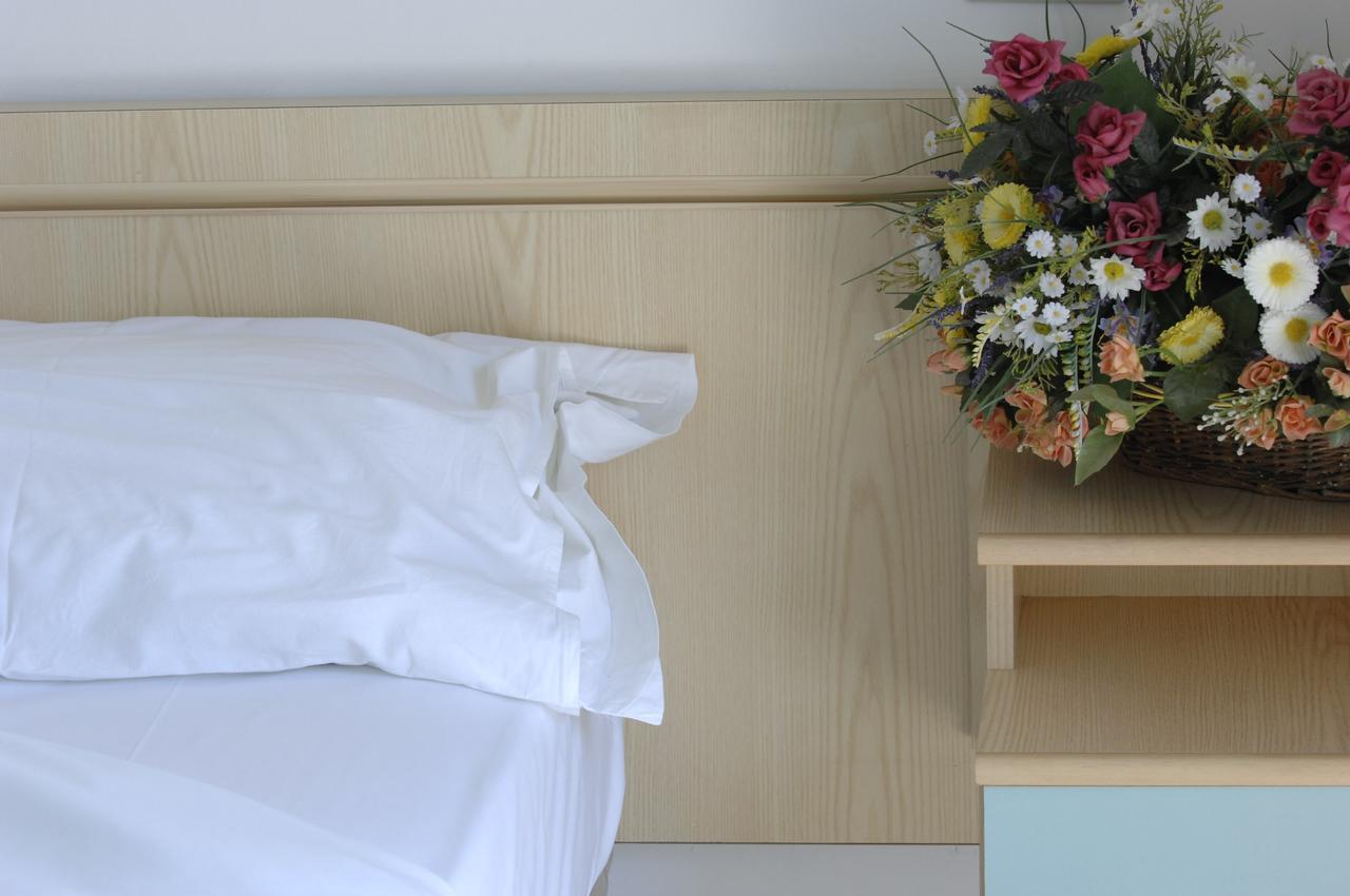 Hotel D'Annunzio Католика Екстериор снимка