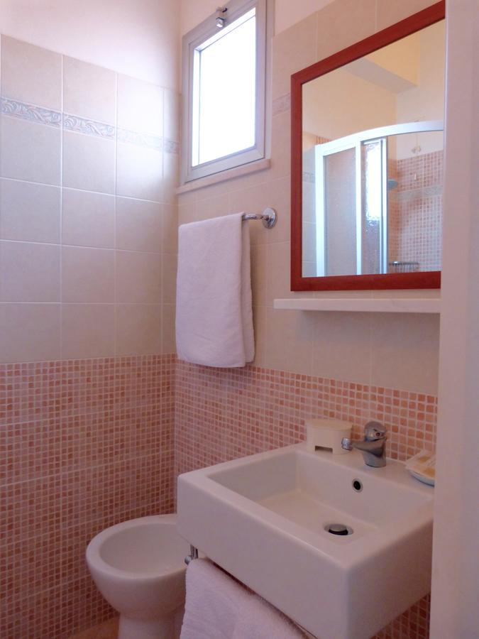 Hotel D'Annunzio Католика Екстериор снимка